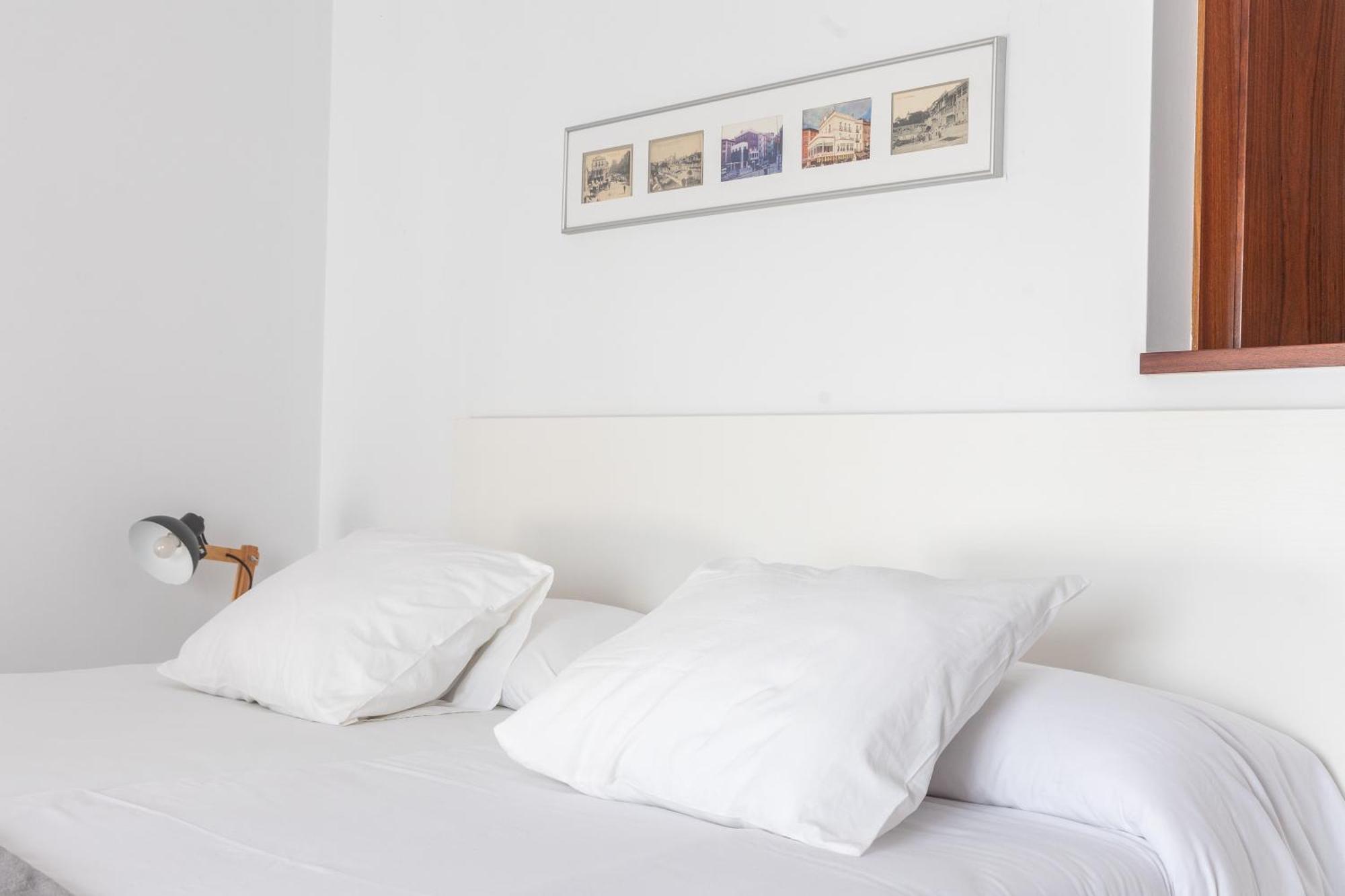 Mazi Apartments Colon ヴィク エクステリア 写真
