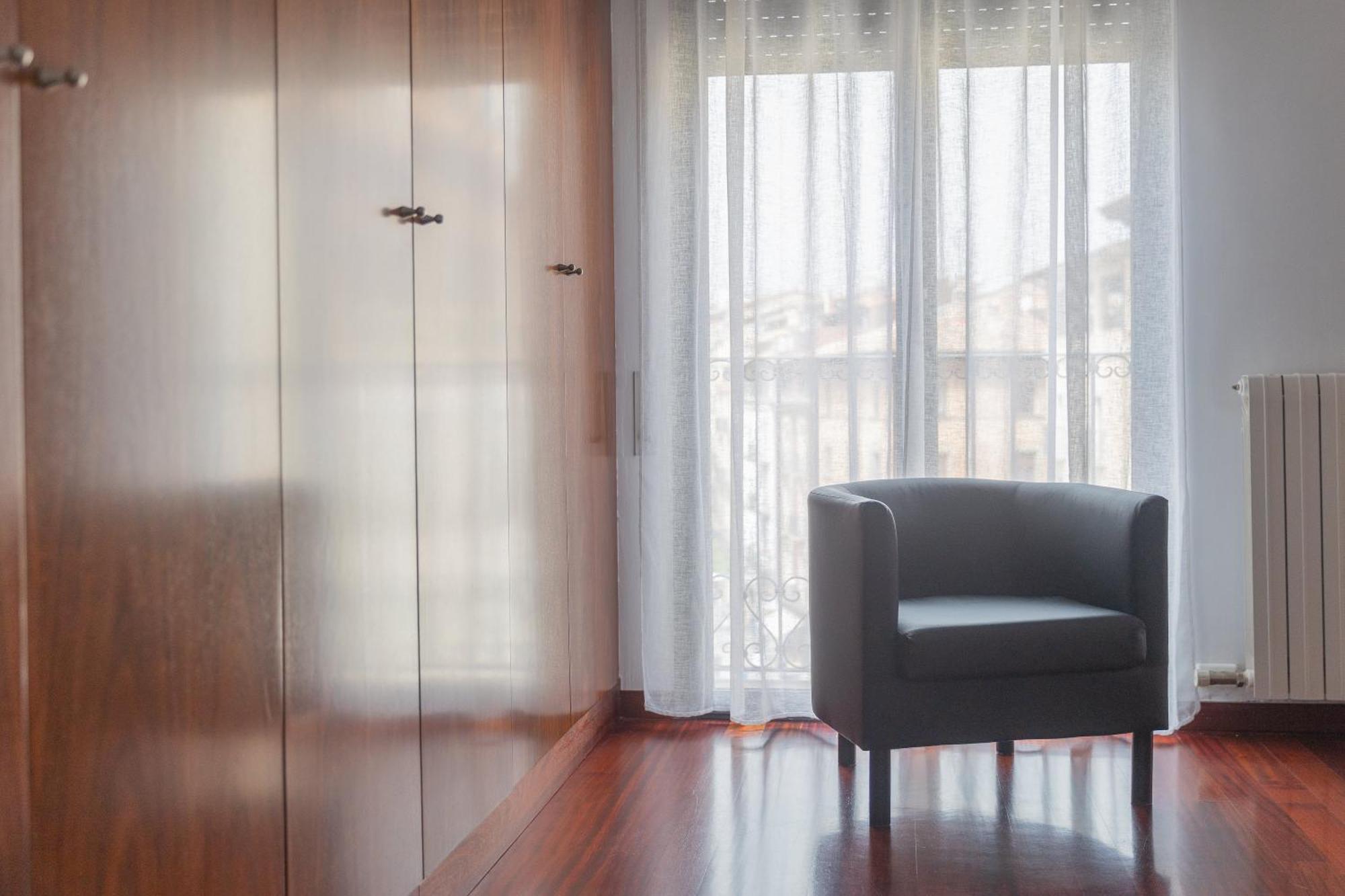 Mazi Apartments Colon ヴィク エクステリア 写真